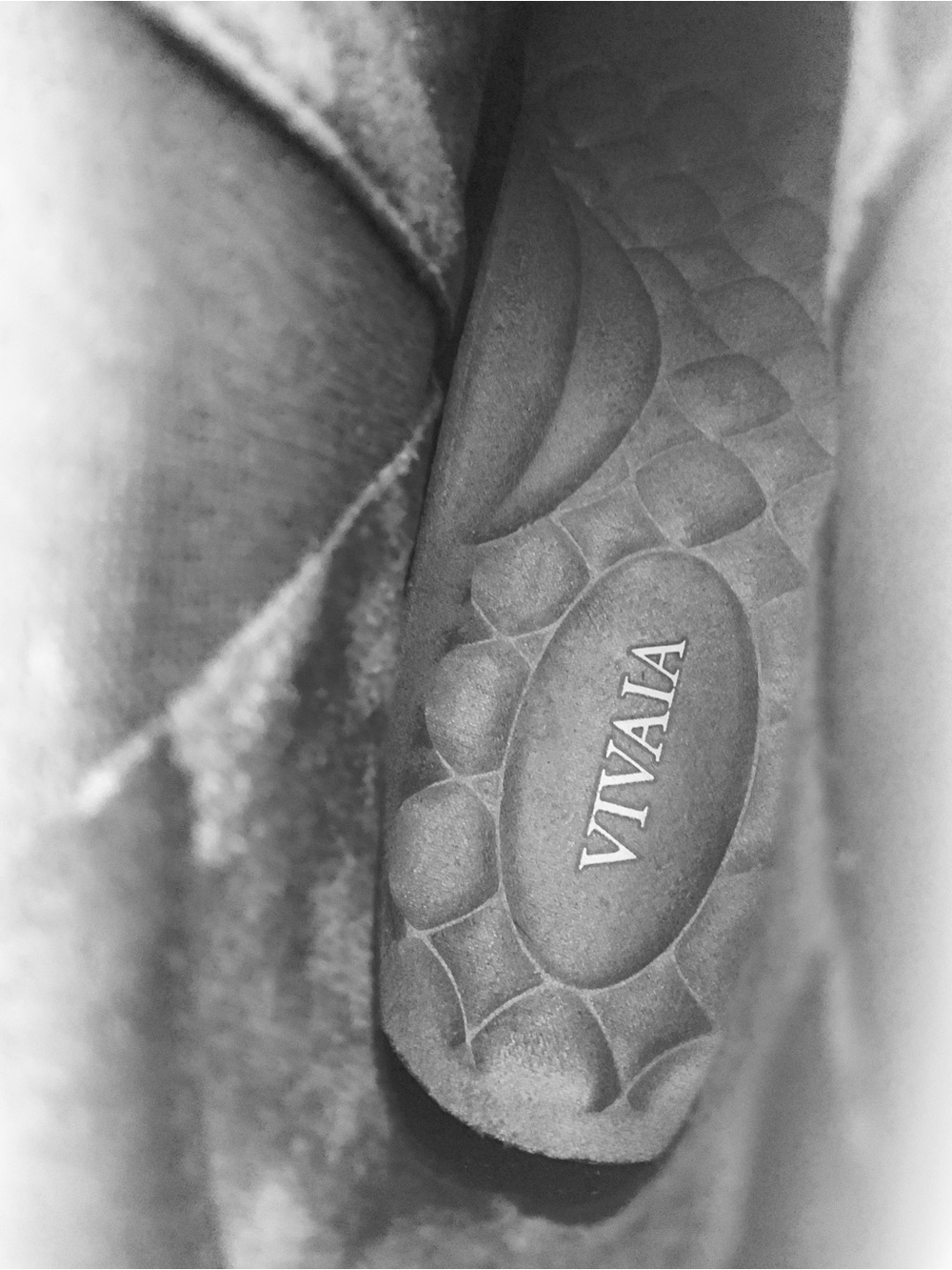 NEW VIVAIA Alexandra Waterproof Kitten Heel Stretch Knit Bootie Women’s 40.5 EU - Picture 10 of 14